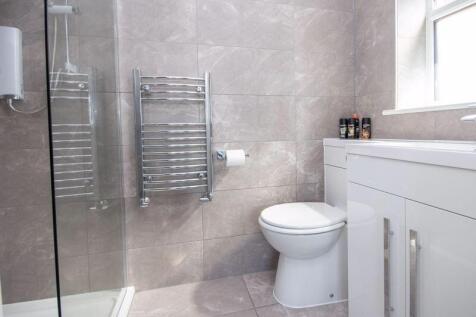 Bedroom Two En-suite