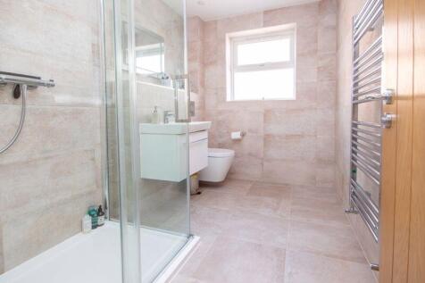 Bedroom Two En-suite