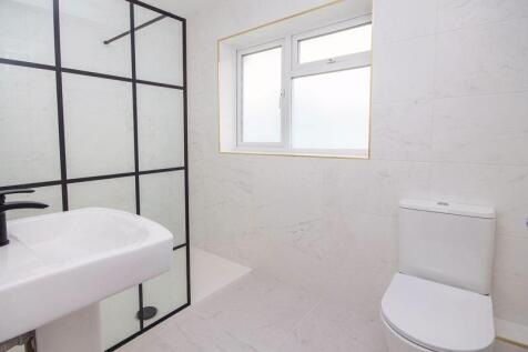 En Suite Shower Room