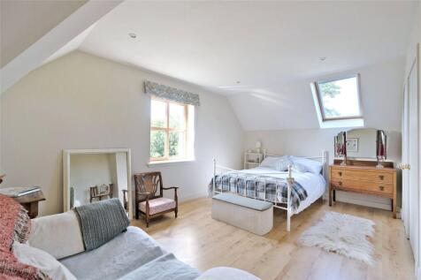 Bedroom Alt View