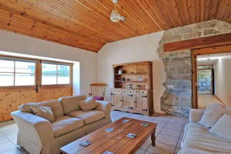 Lounge/ Family Room