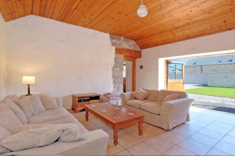 Lounge/ Family Room