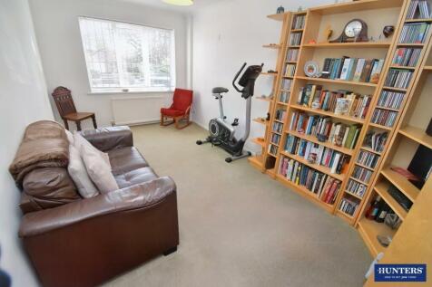 Sitting room/games room