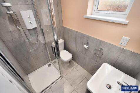 Shower room 2