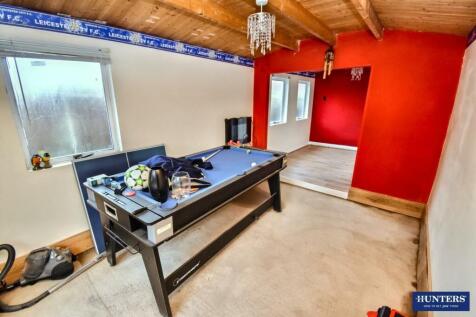 Summerhouse-games room-Office