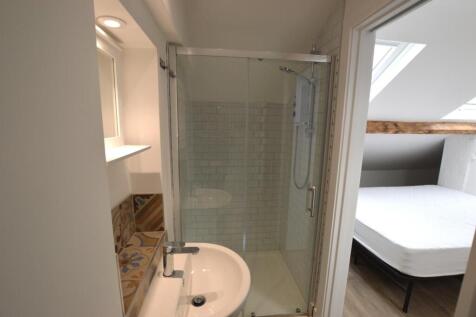 Shower Room.JPG