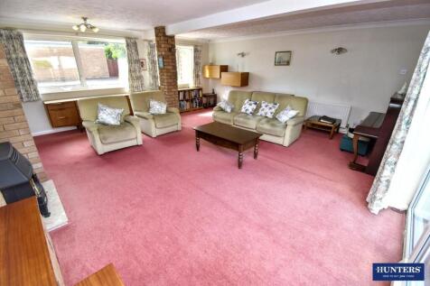 Lounge-Family room