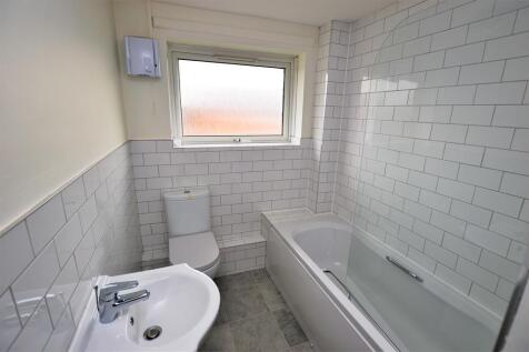 BATHROOM/WC