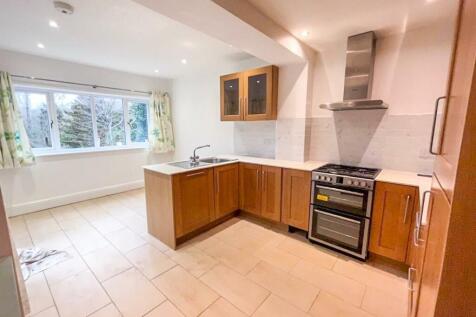 Kitchen Dining Room 1.jpg