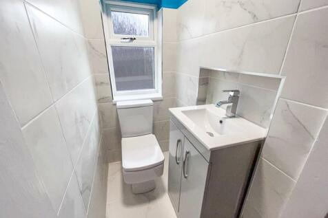 Downstairs WC.jpg
