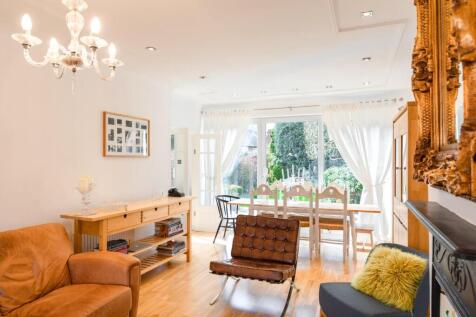 Lounge 4