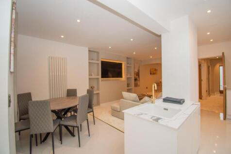 Kitchen Living 1