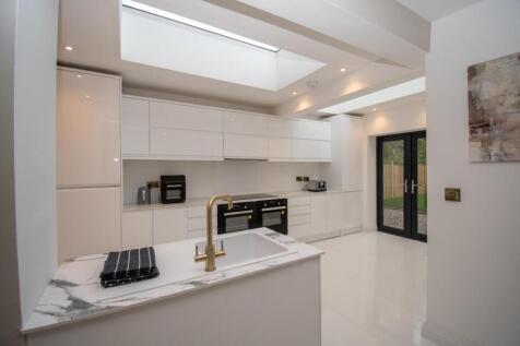 Kitchen Area 1