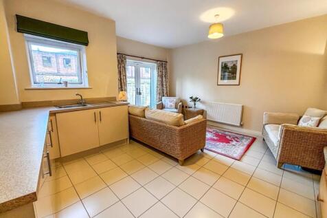 Downstairs Reception Room 2.jpg