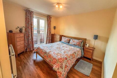 Bedroom One 1.jpg
