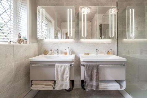 En-Suite 2