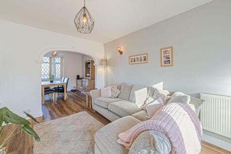 Lounge Dining Room 1