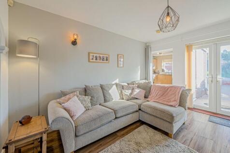 Lounge Area 2