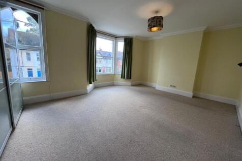 Bedroom One.jpg