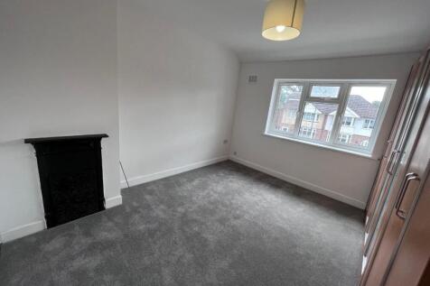 Bedroom One.jpg