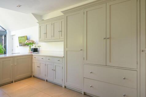 Kitchen Area 2