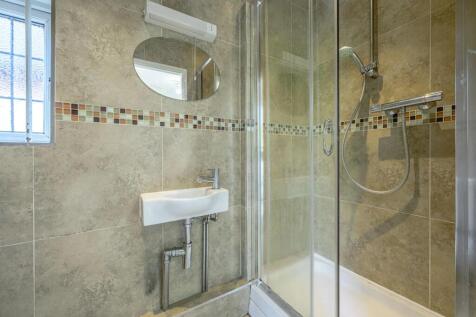En-Suite 2