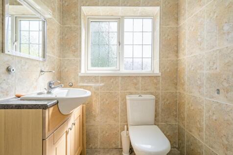 Main Shower Room 2