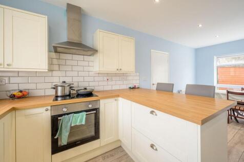 Kitchen Area 3