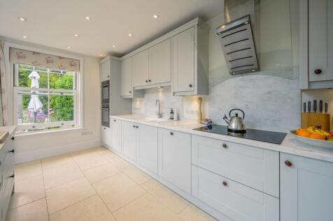 Kitchen Area 2