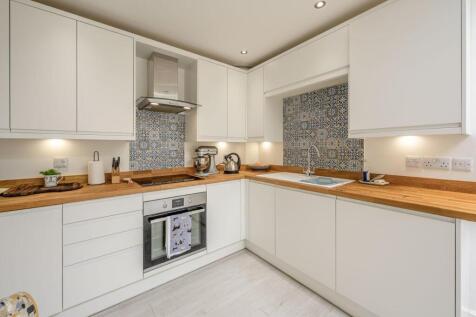 Kitchen Area 1
