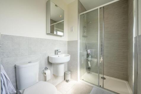 En-Suite 2