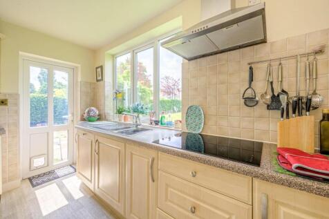 Kitchen Area 2