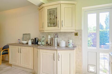 Kitchen Area 3
