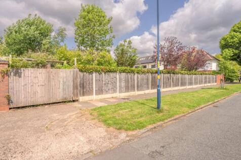 Rear Access to Garden