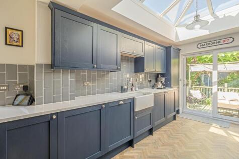 Kitchen Area 1