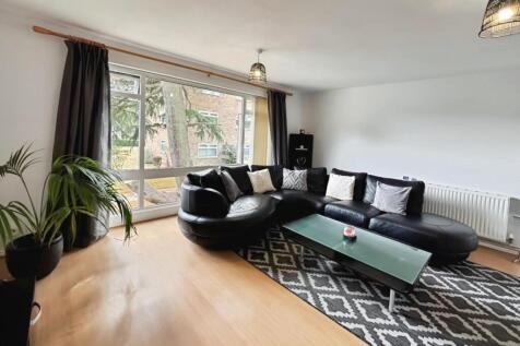 Lounge Dining Room 2