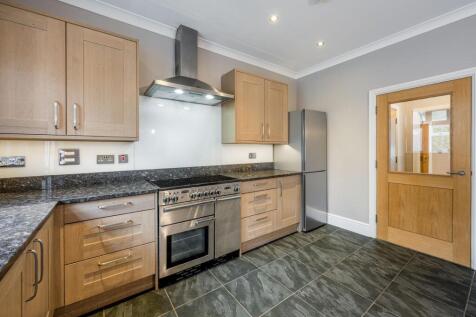 Kitchen Area 1