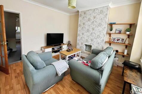 Front Reception Room 2