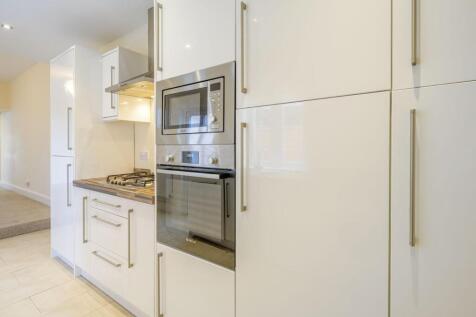 Kitchen Area 2