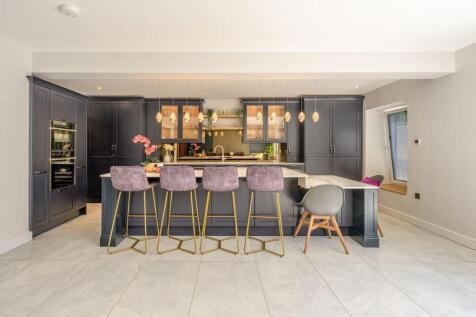 Kitchen Area 2