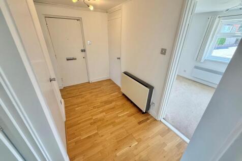 entrance hallway.jpg