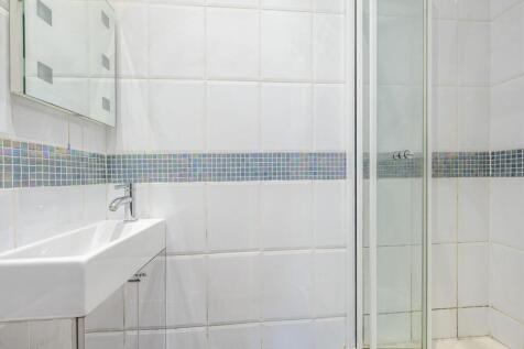 En-Suite 1