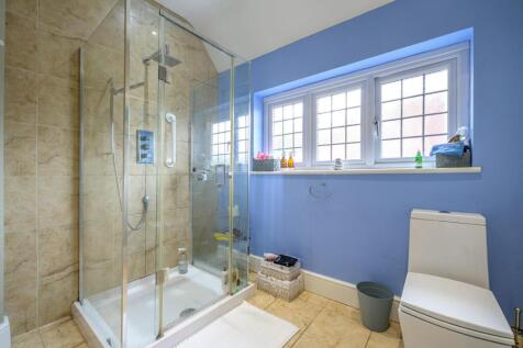 Shower Room 1