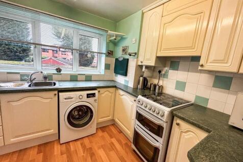 Kitchen 1.jpg