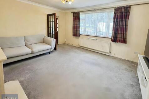 Lounge Dining Room 2