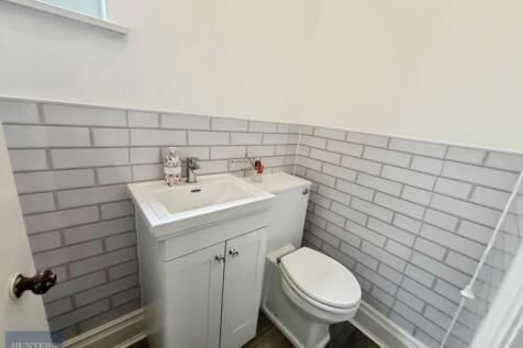 FF WC