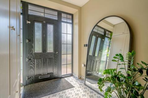 Entrance Porchway