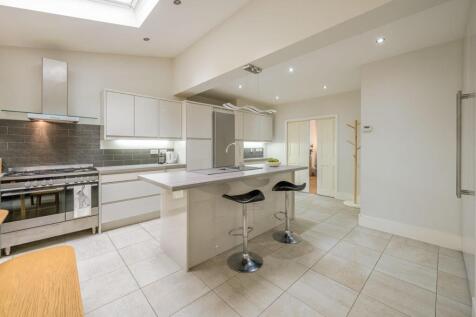 Kitchen Area 1