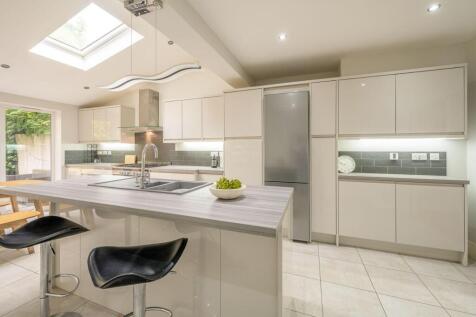 Kitchen Area 2