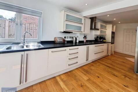 Kitchen Area 2